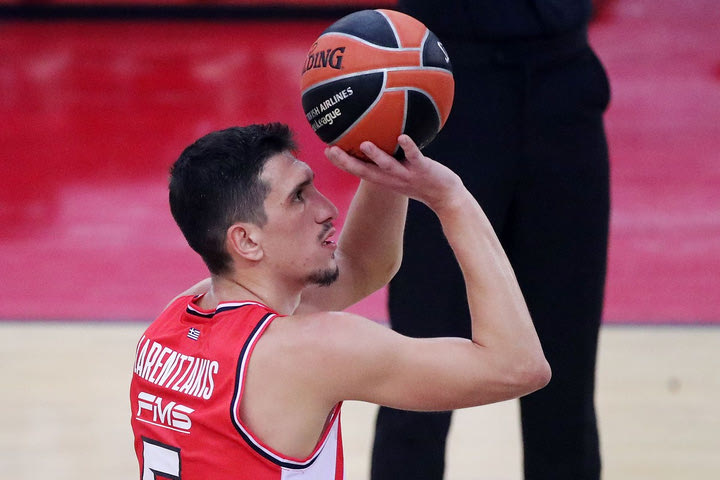 Το trash talk του ΛεΝτέι στον Λαρεντζάκη στην παράταση: “Είσαι κότα, δεν μπορείς, χάσε μία”