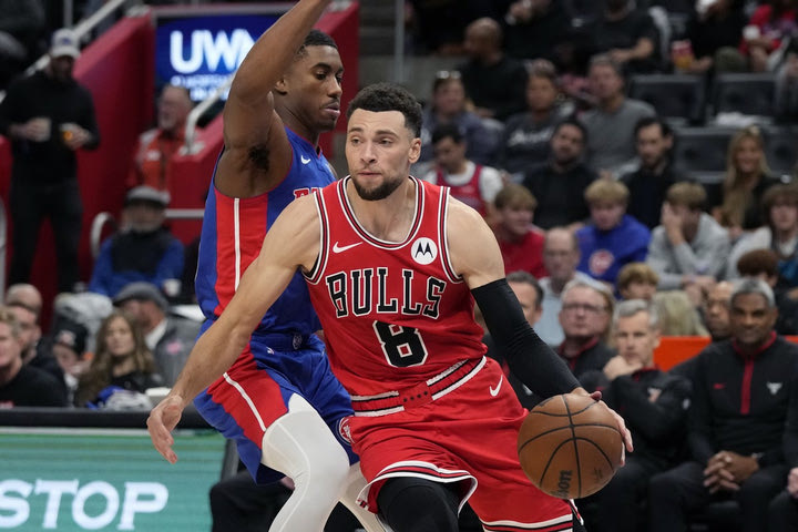 NBA: Ο απίθανος ΛαΒίν σημείωσε 51 πόντους κόντρα στους Πίστονς, αλλά το Ντιτρόιτ πήρε την νίκη με 118-102 επί των Μπουλς