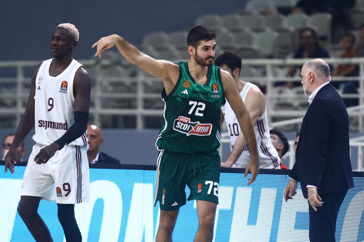 Μαντζούκας: “Δεν νιώθω πίεση, θέλω να παίζω και να προσφέρω”
