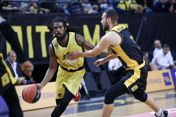 Ο Μάρκους Θόρντον στο SPORT24: “Περιμέναμε να παίξουμε καλά με την ΑΕΚ, δεν μας απασχολεί που μας θεωρούν φαβορί για τον υποβιβασμό”