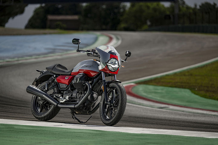 Η Moto Guzzi V7 Stone Corsa ξυπνά τους θρύλους των αγώνων