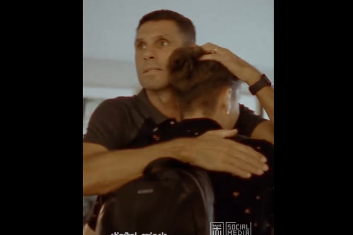 Εθνική Ελλάδος: Η θερμή αγκαλιά του Πογέτ στον Κωνσταντέλια στο ξενοδοχείο της αποστολής