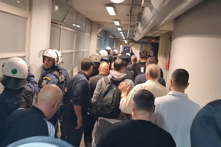 Ολυμπιακός – Παναθηναϊκός: Το αποκλειστικό VIDEO του SPORT24 με την πορεία του Σλούκα προς τα αποδυτήρια του ΣΕΦ με συνοδεία των ΜΑΤ