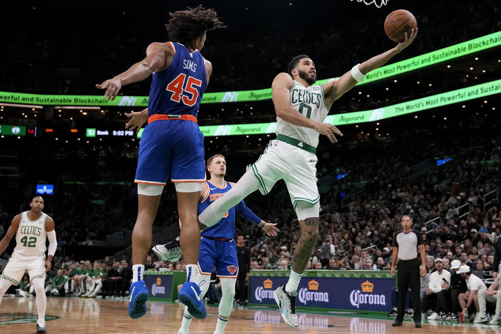 NBA, τα αποτελέσματα της βραδιάς: Ο Τέιτουμ εκτέλεσε τους Νικς, νίκες για Πέλικανς, Κλίπερς και Ράπτορς