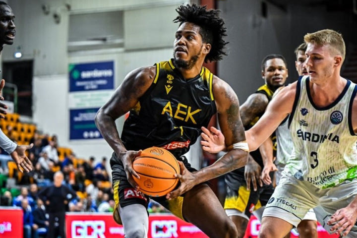 LIVE: Σάσαρι – ΑΕΚ Betsson