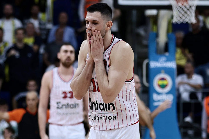 Οι τρεις φάσεις για τις οποίες διαμαρτύρεται ο Ολυμπιακός: “Οι έξι βολές και το φάουλ στον Γουίλιαμς-Γκος”