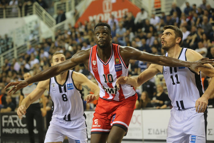 ΠΑΟΚ – Ολυμπιακός 63-77: Το θηριώδες triple-double του Μουστάφα Φαλ ακούστηκε σε όλη την Ευρώπη