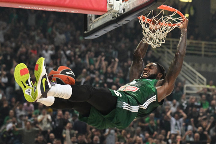 Η βαθμολογία της EuroLeague μετά από την 9η αγωνιστική: Χέρι – χέρι Παναθηναϊκός και Ολυμπιακός