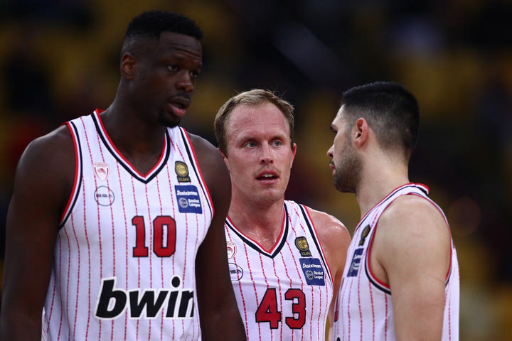 Η βαθμολογία της Stoiximan Basket League, με τον Ολυμπιακό να καταδιώκει τον Παναθηναϊκό