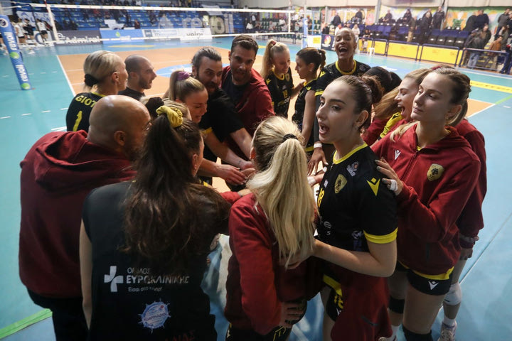 Volley League γυναικών: Το 6Χ6 έκανε η πρωτοπόρος ΑΕΚ, νίκη για τον Ολυμπιακό, δύσκολα ο Παναθηναϊκός