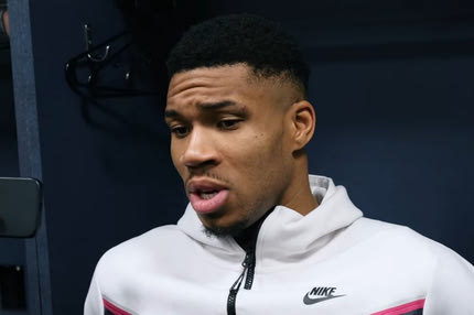 NBA, Γιάννης Αντετοκούνμπο: “Δεν ψάχνουμε την ταυτότητά μας, αλλά τι δουλεύει και τι όχι – κάνουμε πολλά πράγματα που δεν κάναμε πέρυσι”