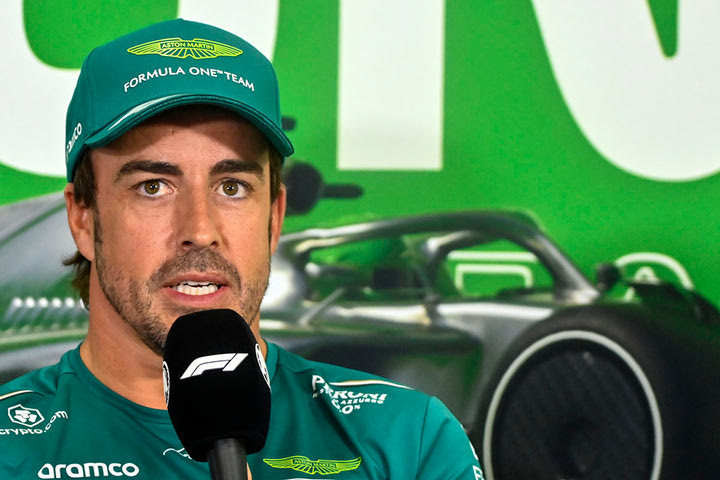 Αλόνσο: “Ο Λιούις είναι πολύ έξυπνος και έχει πολλή εμπειρία, αλλά εγώ έχω περισσότερη”