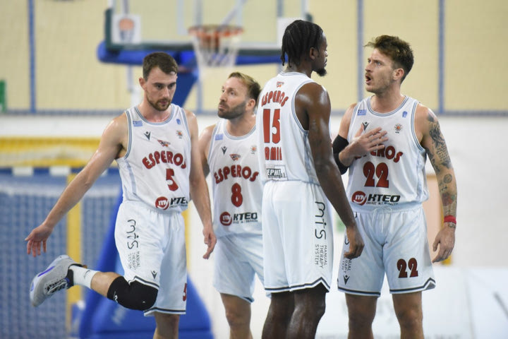 Elite League: Ο Έσπερος Λαμίας λύγισε τον Ηρακλή, συνεχίζει ακάθεκτος ο Πανιώνιος, έτρεχε με 105 ο Παπάγος, η Μεγαρίδα άλωσε τη Μύκονο