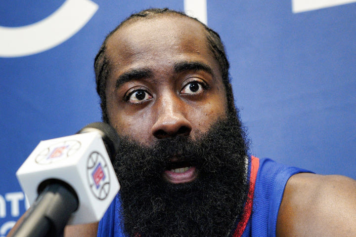 NBA, ο Χάρντεν απασφάλισε: “Θέλησα να αλλάξω το αφήγημα και έκανα θυσίες, αλλά όλοι στέκονται σε όλες τις άλλες μ@λ@κίες”