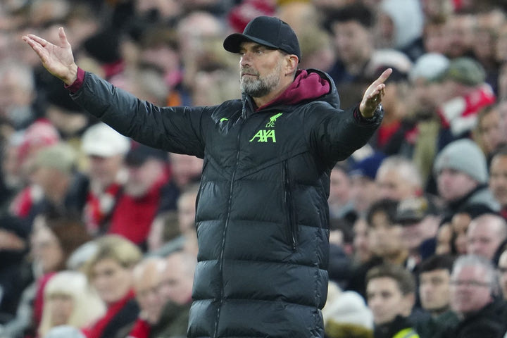Έξαλλος ο Κλοπ με την ώρα που όρισε η Premier League το ντέρμπι της Σίτι με την Λίβερπουλ