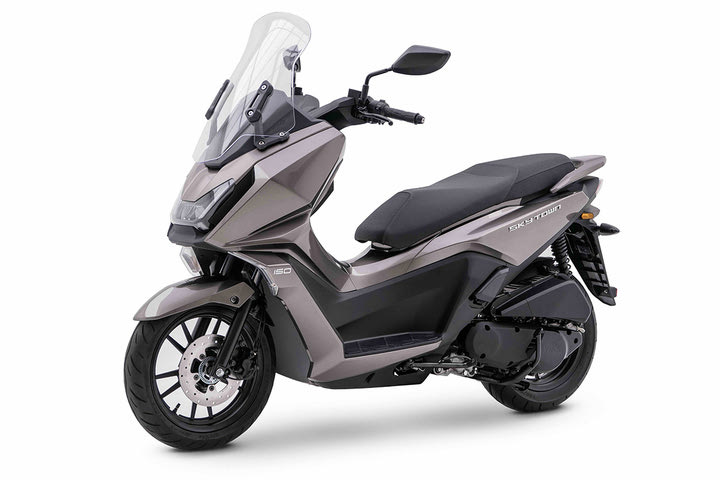 Sky Town 125/150: Το νέο Scooter GT της Kymco στα χαμηλά κυβικά