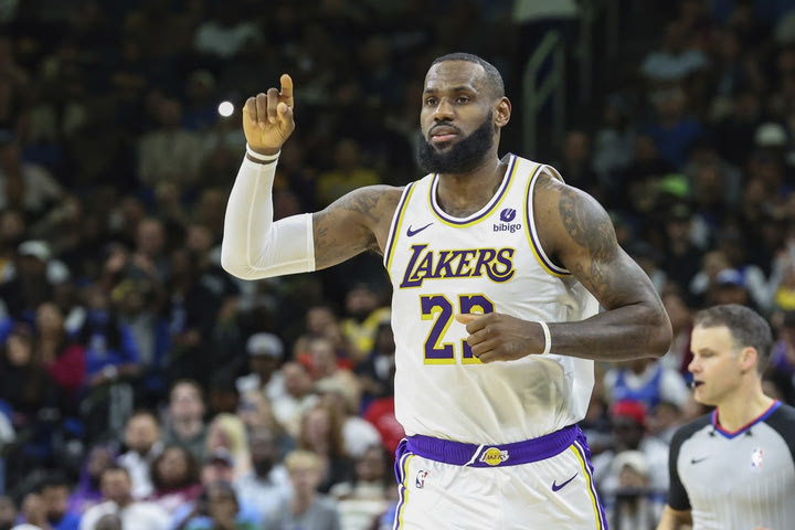 NBA: Χωρίς ΛεΜπρόν Τζέιμς οι Λέικερς κόντρα στους Γουόριορς
