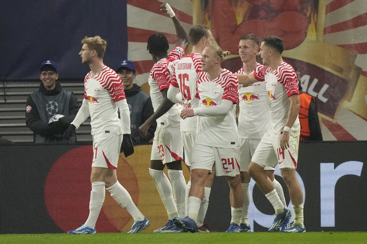 Λειψία – Γκλάντμπαχ 2-0: Σίμονς και Οπέντα την επανέφεραν σε τροχιά τετράδας