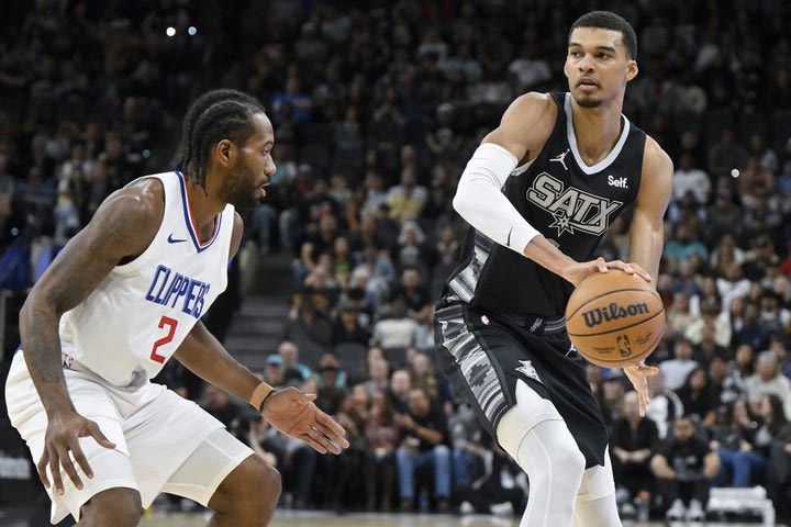 NBA: Λέοναρντ και Τζορτζ έκαναν την διαφορά για τους Κλίπερς κόντρα στους Σπερς του Γουεμπανιαμά