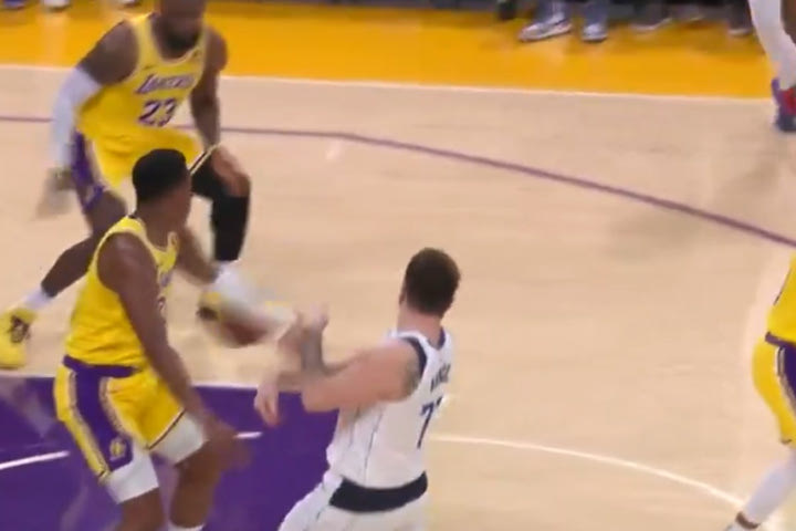 NBA: Η μαγική ασίστ του Λούκα Ντόντσιτς κάτω από τα πόδια του ΛεΜπρόν
