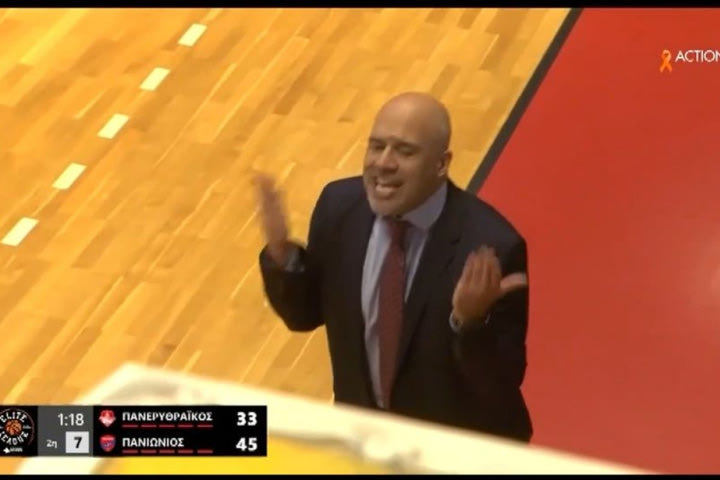 Elite League: Ο Άρης Λυκογιάννης βγήκε από τα ρούχα του μετά την τεχνική ποινή που δέχθηκε ο Ζαν Λουί στο Πανερυθραϊκός – Πανιώνιος