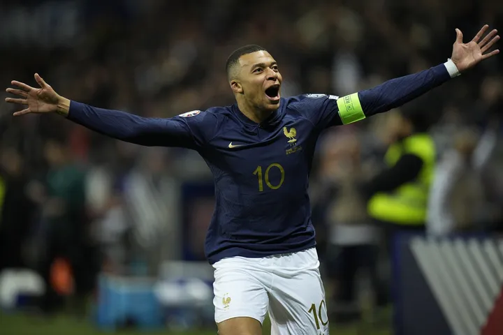 Αθλητικές μεταδόσεις: Πού θα δείτε Ουκρανία – Γαλλία, Ιταλία – Εσθονία και τα υπόλοιπα ματς στα προκριματικά του Μουντιάλ 2026