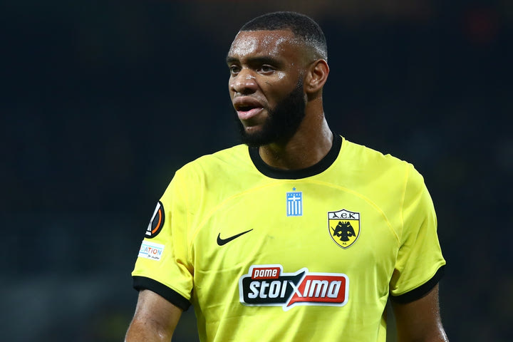 ΑΕΚ: Ο Μουκουντί πέρασε ως αλλαγή στην τεσσάρα του Καμερούν