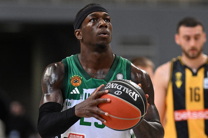 Παναθηναϊκός – ΑΕΚ Betsson 86-85: Ο ηγέτης Κέντρικ Ναν έσωσε τους πράσινους στο θρίλερ κόντρα στην ΑΕΚ Betsson
