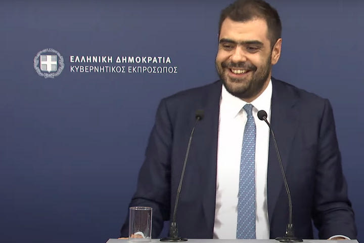 Ο Παύλος Μαρινάκης για φημολογούμενη “μεταγραφή” του Γιώργου Αυτιά στη ΝΔ: “Κι εγώ νόμιζα ότι θα μου πείτε ότι πήρε 4αρι ο Ολυμπιακός”