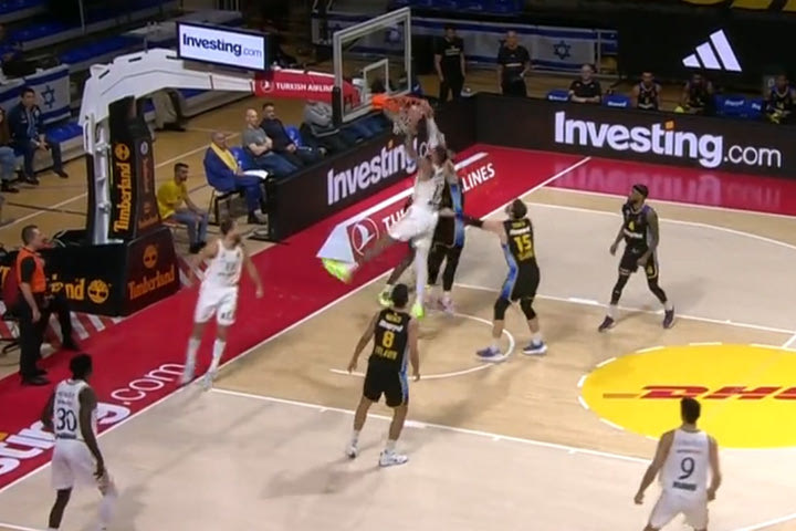 Οι παίκτες της Ρεάλ Μαδρίτης έκρυψαν την μπάλα κόντρα τη Μακάμπι