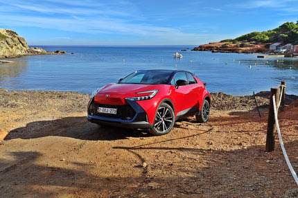 Οδηγούμε στην Ισπανία το εντυπωσιακό νέο υβριδικό SUV Toyota C-HR- Από 29.300 ευρώ στην Ελλάδα