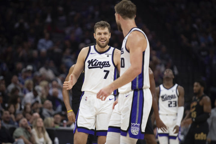 NBA, Σαμπόνις για Βεζένκοβ: “Δόξα τω Θεώ επέστρεψε”