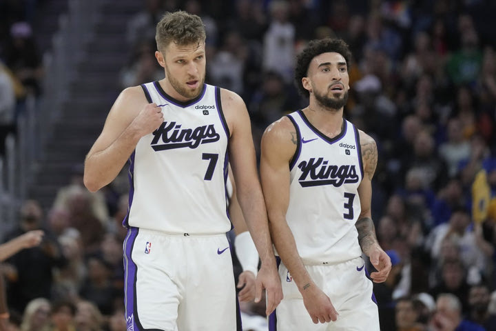 NBA, Σάσα Βεζένκοβ: Τα highlights της εξαιρετικής του εμφάνισης κόντρα στους Καβαλίερς – σημείωσε 11 πόντους χωρίς ντρίμπλα