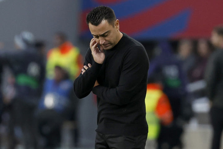 Μήνυμα στήριξης Λαπόρτα σε Τσάβι: “Είμαστε περήφανοι που τον έχουμε προπονητή”