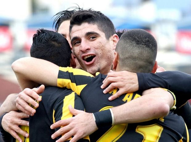 Έφτασε τα 100 ματς στην Super League ο Μάνταλος