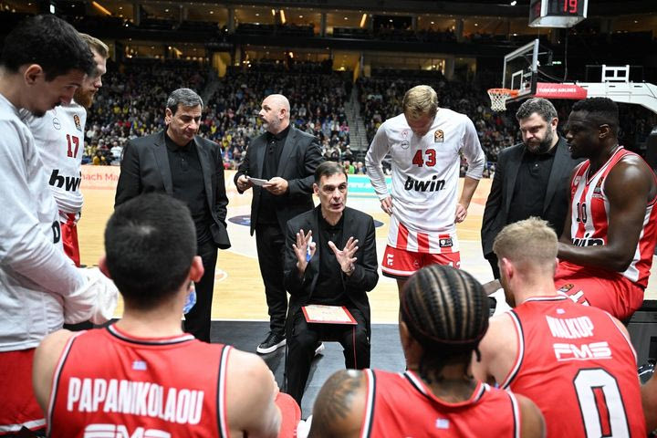 Ξέσπασμα Μπαρτζώκα στα αποδυτήρια, το αποκάλυψαν οι ίδιοι οι παίκτες του Ολυμπιακού