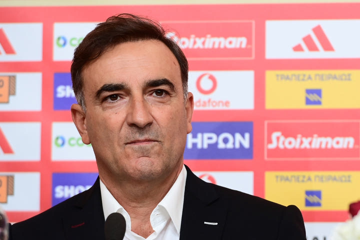 LIVE Streaming: Η παρουσίαση του Κάρλος Καρβαλιάλ από τον Ολυμπιακό