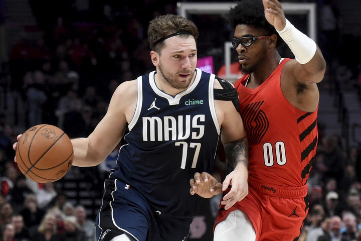 Λούκα Ντόντσιτς: Τα όργια του “Luka Magic” στην απολαυστική 40άρα επί των Πόρτλαντ Τρέιλ Μπλέιζερς