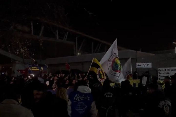 Γαλατάσαραϊ – Φενέρμπαχτσε: Υποδοχή ηρώων μετά την επιστροφή από τη Σαουδική Αραβία