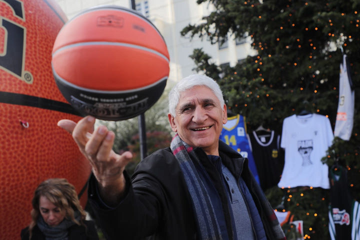 All Star Game: Η γιορτή ξεκίνησε από νωρίς στην κεντρική πλατεία της Καρδίτσας με πλήθος κόσμου να δίνει το παρών