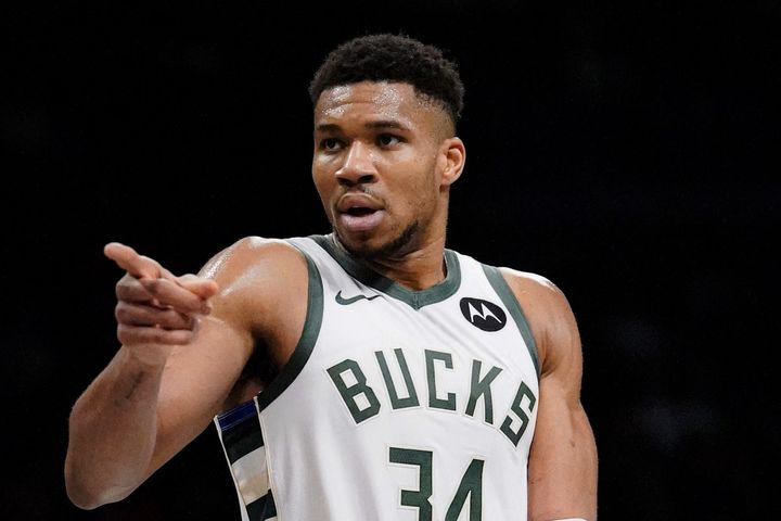 NBA, Η βαθμολογία των ομάδων σε Ανατολή και Δύση: Σταθερά 2οι οι Μπακς, ανέβηκαν 6οι οι Μάβερικς