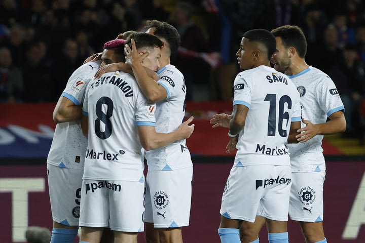 Ζιρόνα – Ατλέτικο 4-3: Ο Μαρτίν στο 90+1′ εξουδετέρωσε το χατ τρικ του Μοράτα και κράτησε τους Καταλανούς μαζί με τη Ρεάλ