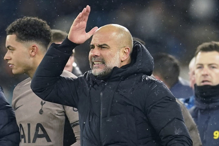 Γκουαρδιόλα: “Έμαθα από τον Κρόιφ ότι στο ποδόσφαιρο δεν υπάρχει ατυχία”