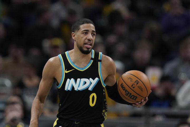 Προγνωστικά NBA: Με το 1.91 του Χαλιμπάρτον στο Game 3 ανάμεσα σε Πέισερς και Μπακς