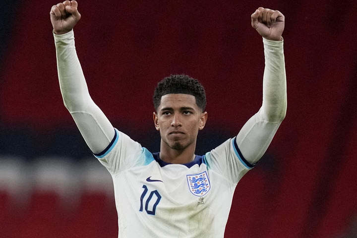 Μπέλιγχαμ: “Ο Ρούνεϊ ήταν η μεγαλύτερη επιρροή όταν μεγάλωνα, θαύμαζα τον τρόπο που έπαιζε”