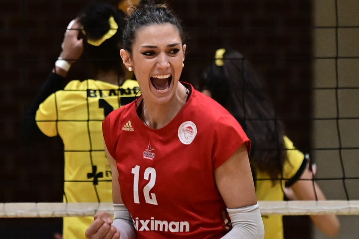 Volley League γυναικών: Ο Ολυμπιακός επικράτησε 3-1 σετ της ΑΕΚ, εύκολο απόγευμα για τον Παναθηναϊκό