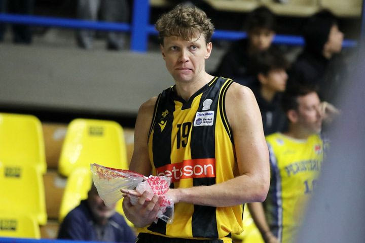 ΑΕΚ Betsson: Ο Κουζμίνσκας υπέστη κάταγμα στο αριστερό χέρι
