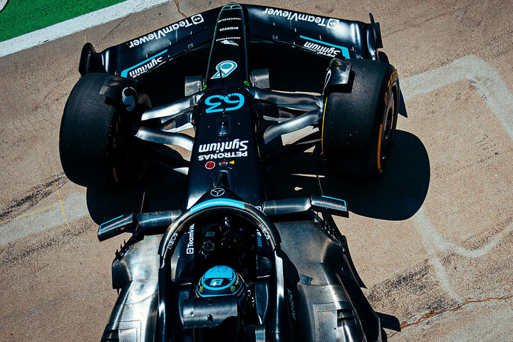 Πότε και πού θα δείτε LIVE τις παρουσιάσεις των νέων Mercedes W15 και McLaren MCL38