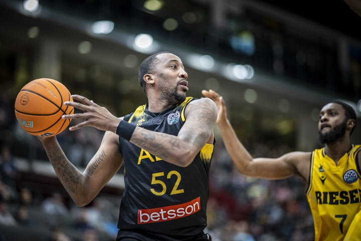 Λούντβιχσμπουργκ – ΑΕΚ Betsson 83-79: Ανώδυνη ήττα για την ούτως ή άλλως πρώτη Ένωση