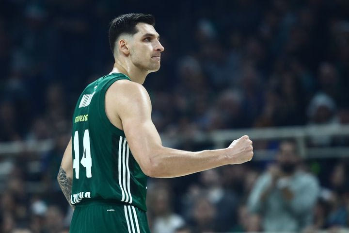 Παναθηναϊκός AKTOR – Ερυθρός Αστέρας: Ο πολύτιμος Μήτογλου, η τιμωρία στην άμυνα με αλλαγές των Σέρβων και το +15 των Σλούκα, Γκραντ